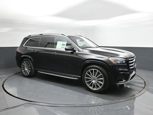 New 2026 Mercedes-Benz GLS 450 4MATIC image 17
