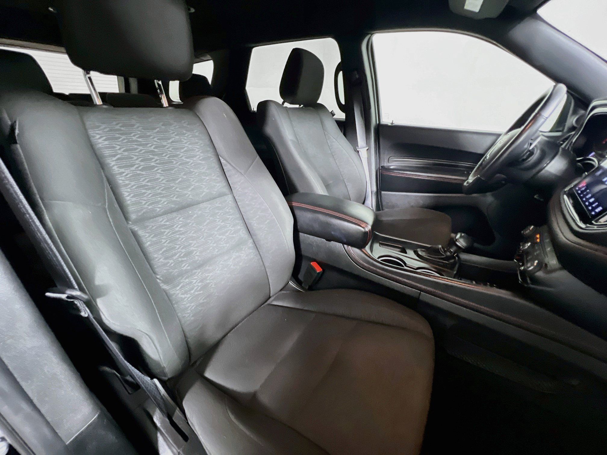 Used 2025 Dodge Durango GT RWD image 29