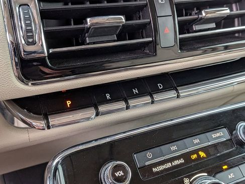 Used 2021 Lincoln Navigator Reserve image 37