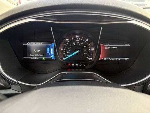 Used 2018 Ford Fusion Titanium image 22