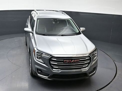 Used 2024 GMC Terrain SLT image 22