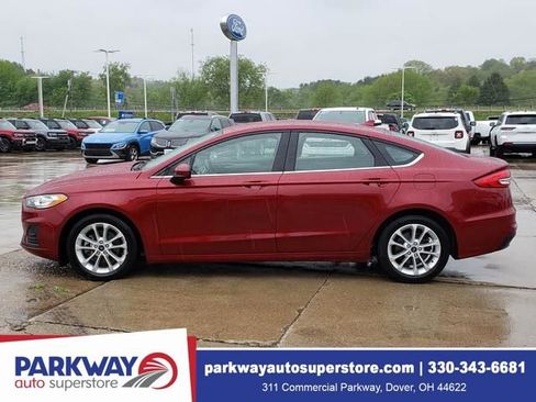 Used 2019 Ford Fusion SE FWD image 8