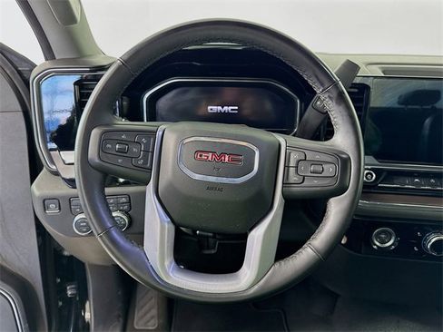 Used 2024 GMC Sierra 1500 SLT image 12