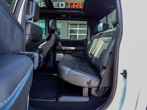 Used 2025 Ford F250 Platinum image 23