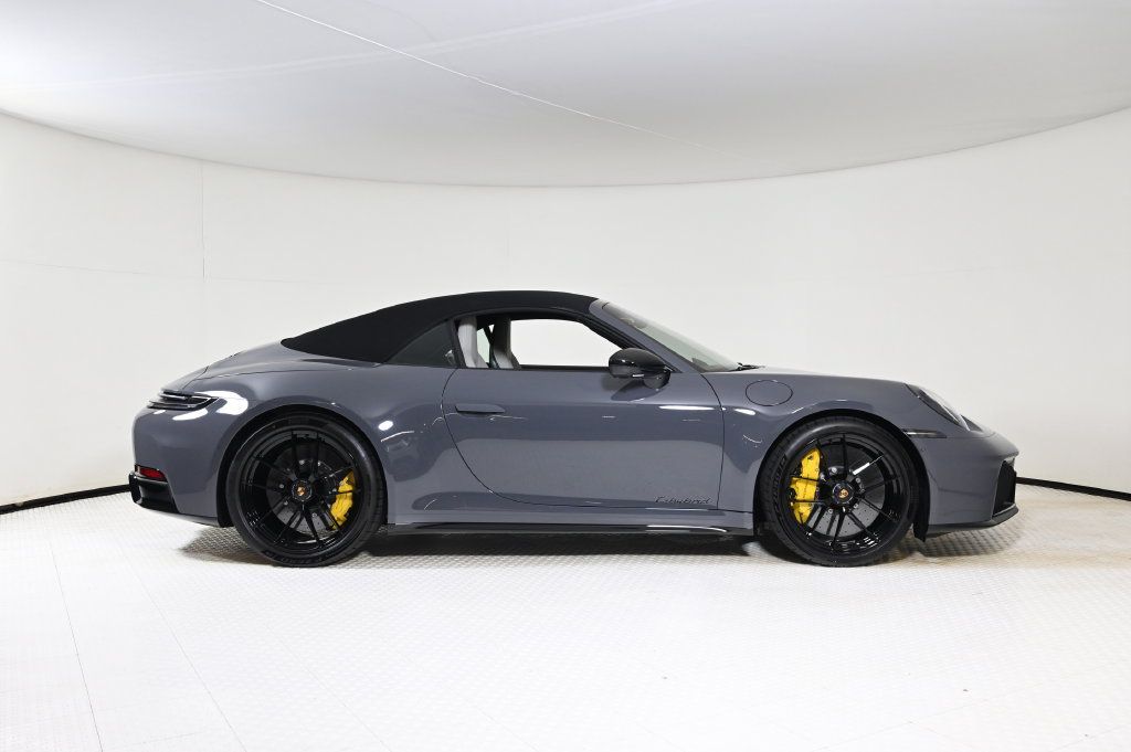 Used 2026 Porsche 911 Carrera GTS RWD image 8