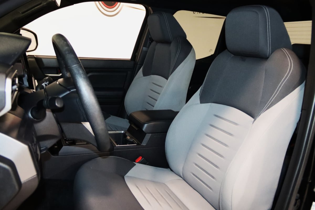 Used 2024 Toyota Tacoma TRD Sport AWD/4WD image 30