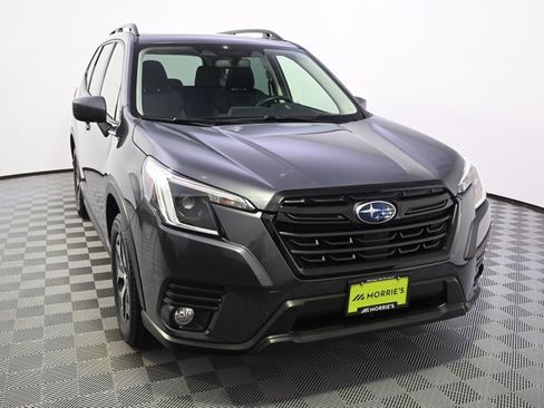 Used 2022 Subaru Forester Premium AWD/4WD image 9