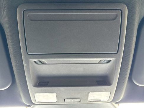 Used 2025 Ford Escape ST-Line FWD image 33