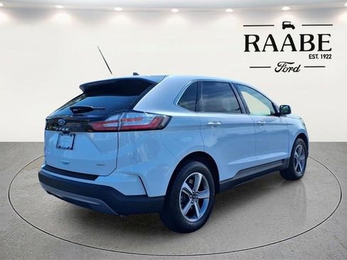 Used 2024 Ford Edge SEL w/ Convenience Package AWD/4WD image 7