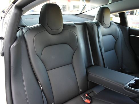 Used 2025 Tesla Model 3 Long Range AWD/4WD image 20