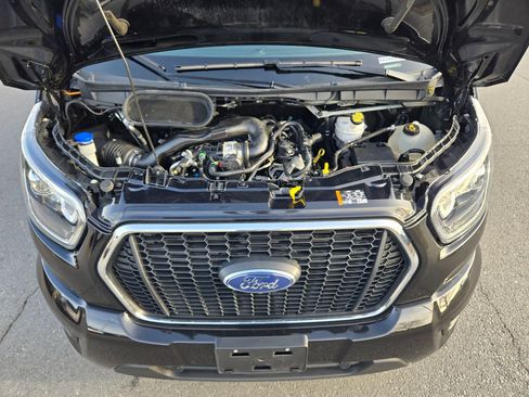 Used 2023 Ford Transit 350 XLT image 34