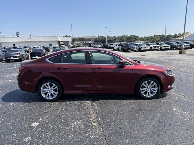 Used 2016 Chrysler 200 Limited w/ Convenience Group FWD image 4