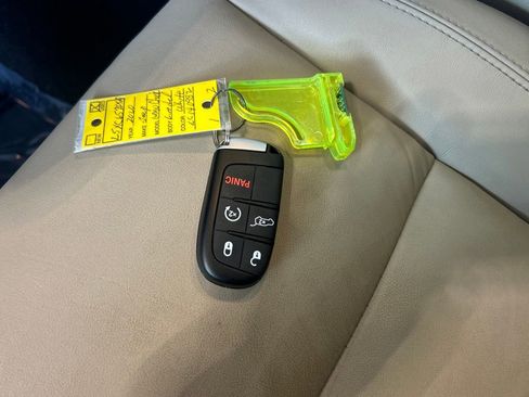 Used 2020 Jeep Grand Cherokee Limited image 43