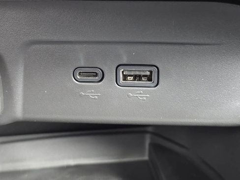 New 2026 Chevrolet Trax RS w/ Sunroof Package image 7