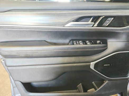 Used 2024 Jeep Wagoneer Series II AWD/4WD image 31