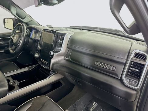 Used 2023 RAM 1500 Laramie AWD/4WD image 29
