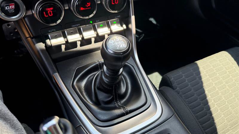 Used 2023 Toyota GR86 RWD image 26