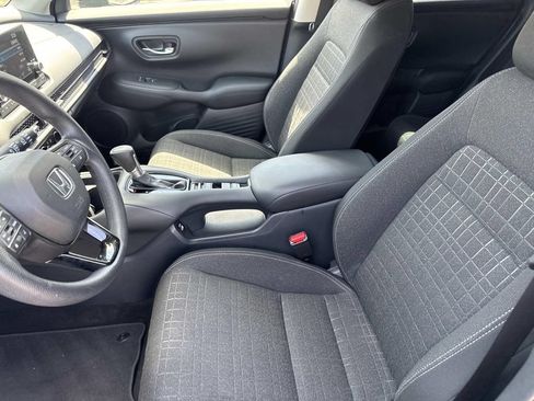 Used 2023 Honda HR-V LX image 19