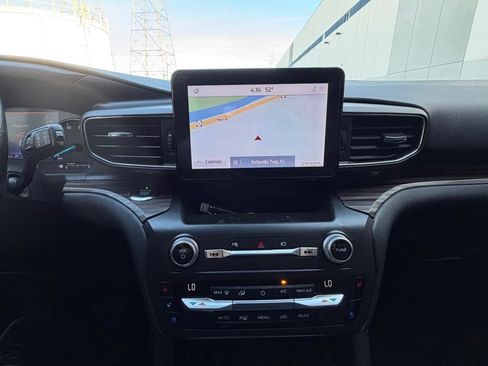 Used 2020 Ford Explorer Limited image 36