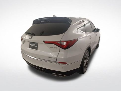 Used 2023 Acura MDX SH-AWD w/ Technology Package image 8