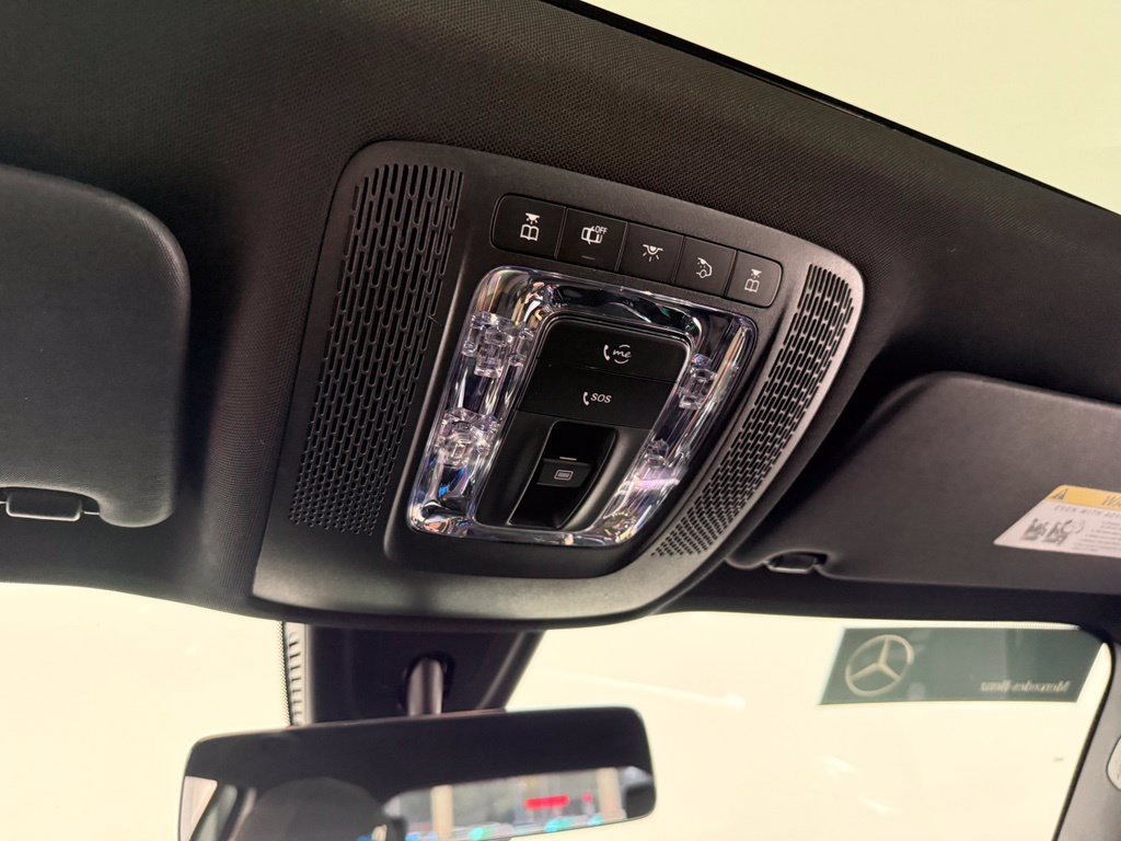 Certified 2023 Mercedes-Benz GLB 250 4MATIC w/ Premium Package image 32
