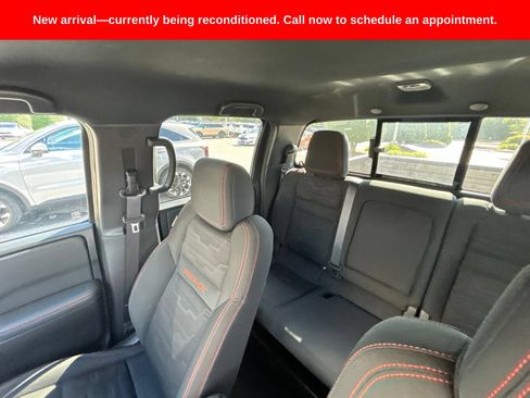 Used 2023 Nissan Frontier PRO-4X w/ Technology Package AWD/4WD image 3