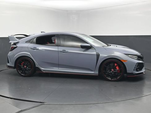 Used 2019 Honda Civic Type R image 9