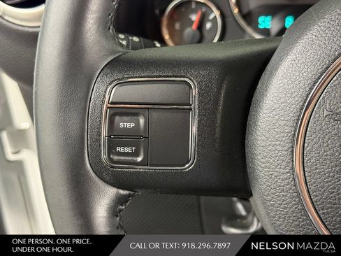 Used 2016 Jeep Wrangler Unlimited Sahara AWD/4WD image 26