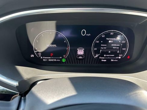 Used 2024 Acura MDX SH-AWD w/ Technology Package image 25
