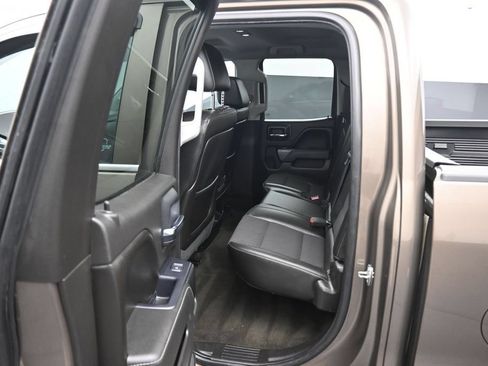 Used 2015 GMC Sierra 1500 SLE w/ All-Terrain Package AWD/4WD image 30