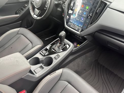 New 2025 Subaru Crosstrek 2.5i Limited w/ Popular Package #4A image 16