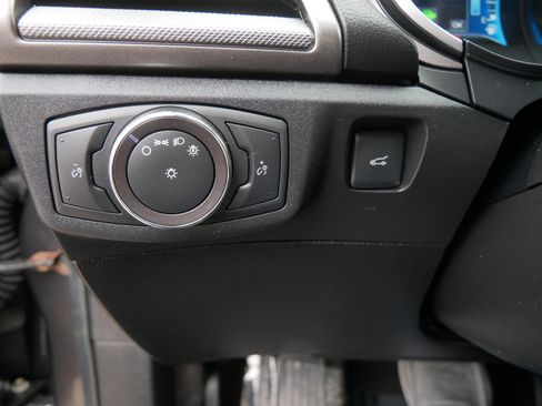 Certified 2019 Ford Fusion SE image 26