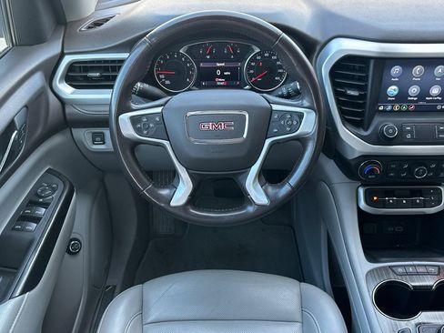 Used 2021 GMC Acadia SLT image 17