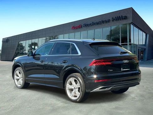 Used 2023 Audi Q8 Premium AWD/4WD image 4