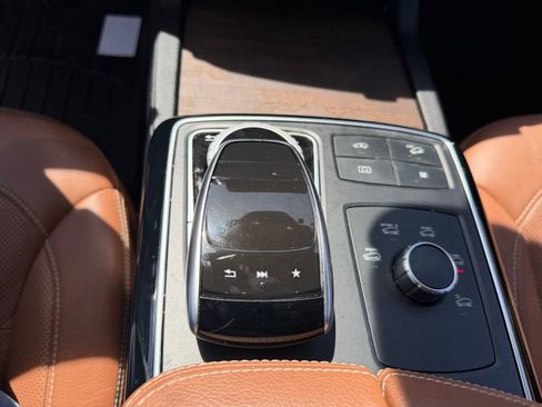 Used 2017 Mercedes-Benz GLE 43 AMG 4MATIC image 24