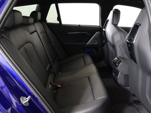 Used 2025 BMW M5 Touring image 41