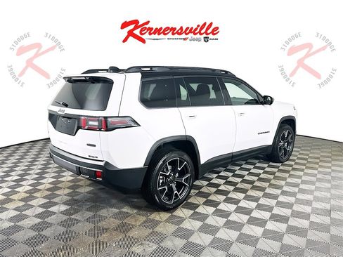 New 2026 Jeep Cherokee Overland image 7