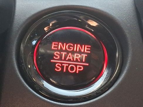 Certified 2025 Honda HR-V LX image 24