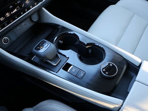 Used 2023 Nissan Rogue SL w/ SL Premium Package image 26