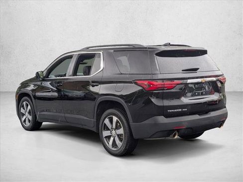 Used 2023 Chevrolet Traverse LT w/ LT Premium Package AWD/4WD image 7