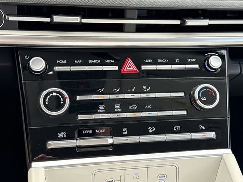 New 2026 Hyundai Santa Fe SE image 24