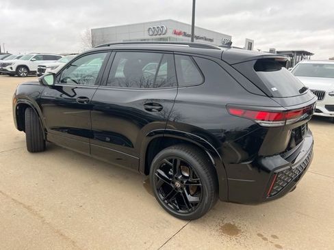 New 2026 Volkswagen Tiguan SE R-Line image 4