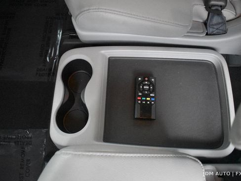 Used 2019 Honda Pilot Touring image 30