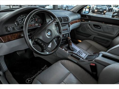 Used 2002 BMW 525i Sedan image 10
