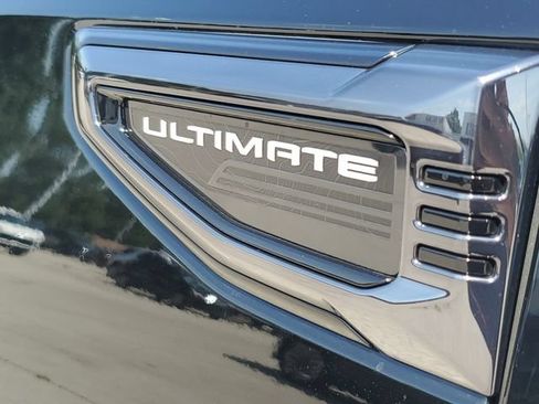 Used 2026 GMC Yukon XL Denali Ultimate w/ LPO, Get Active Package AWD/4WD image 9
