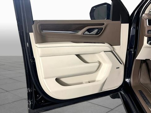 Used 2024 GMC Yukon Denali RWD image 21