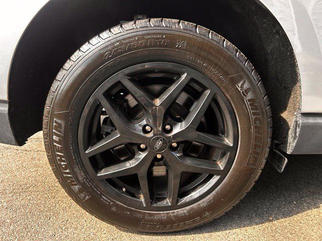 Used 2024 Ford Edge SEL AWD/4WD image 31