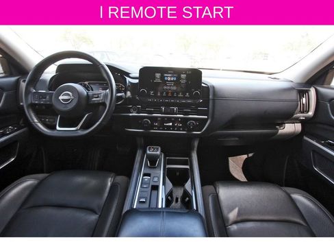 Used 2023 Nissan Pathfinder SL w/ Black Appearance Package FWD image 10