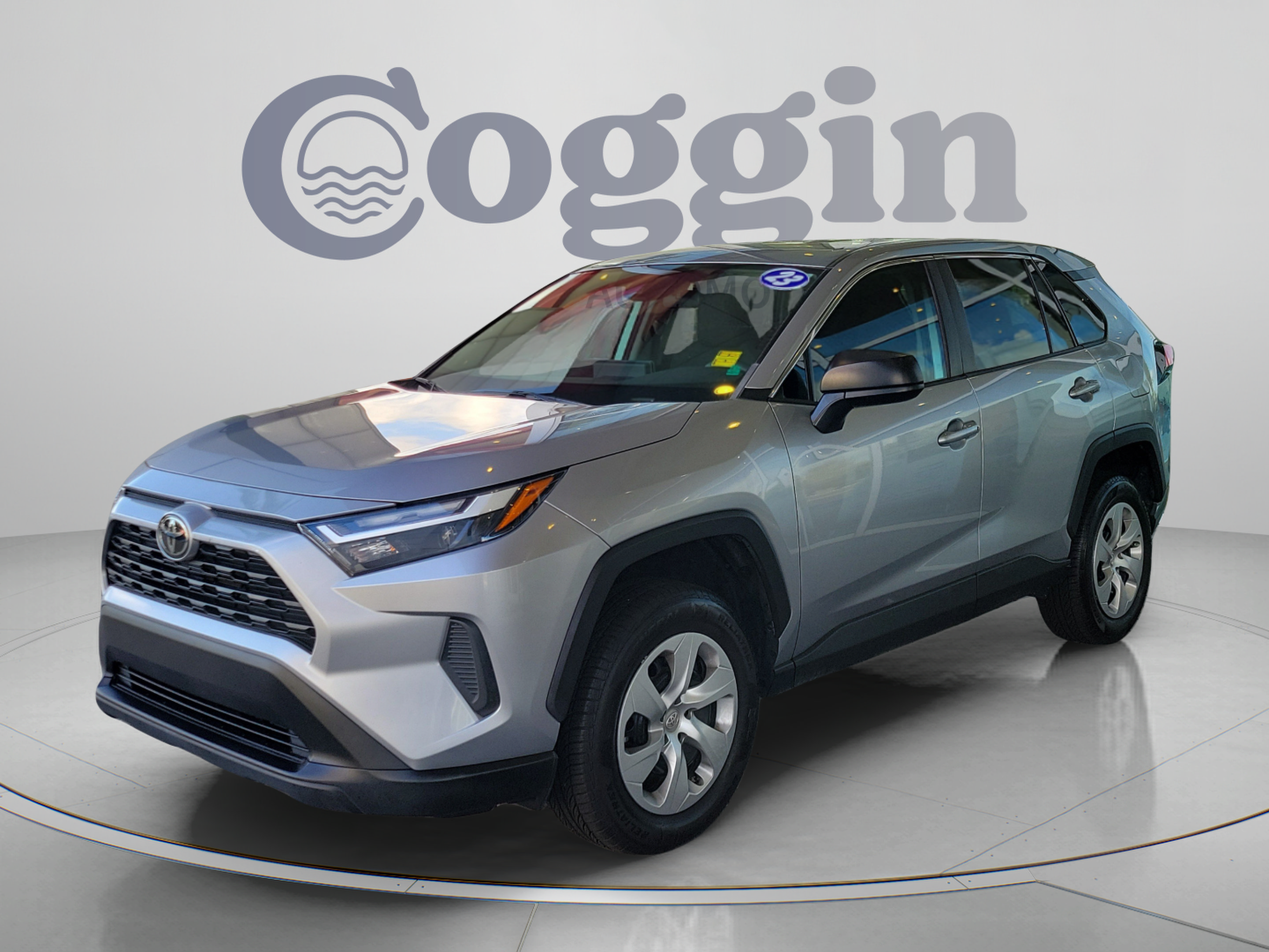 Used 2023 Toyota RAV4 LE FWD image 1