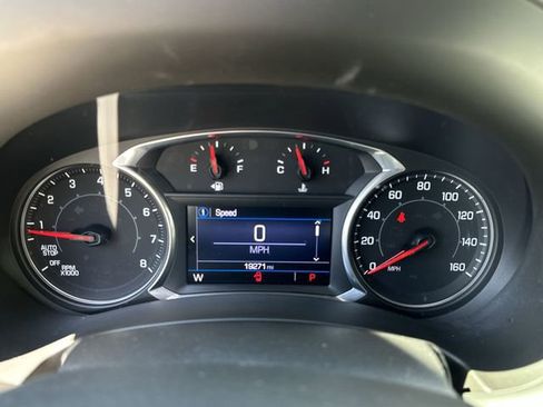 Used 2022 GMC Terrain SLE w/ Driver Convenience Package image 23